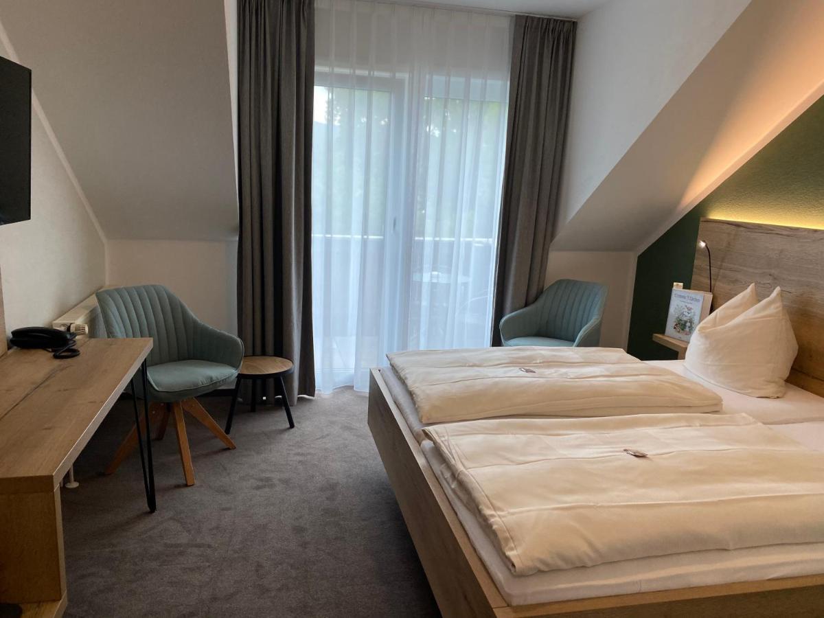 Oberweser Hotel & Restaurant Kronenhof Am Weser-Radweg מראה חיצוני תמונה