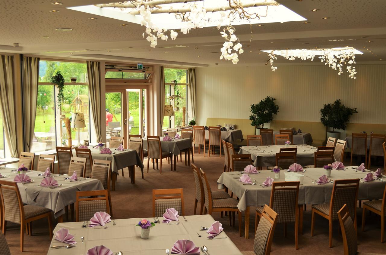 Oberweser Hotel & Restaurant Kronenhof Am Weser-Radweg מראה חיצוני תמונה